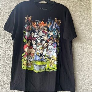 Disney Black Graphic T-Shirt with Disney villains from different movies men med